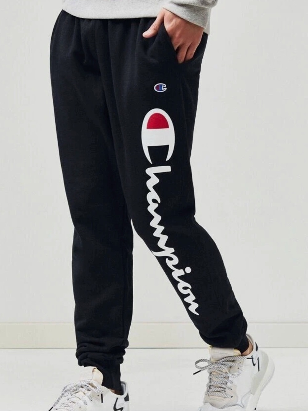 Men’s Champion joggers/sweatpants in black